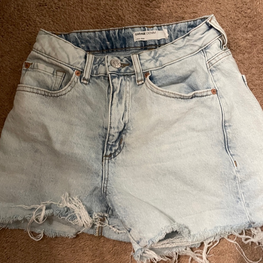Garage light wash Jean shorts